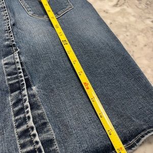 Here you have a beautiful jean skirt from Harley Davidson.